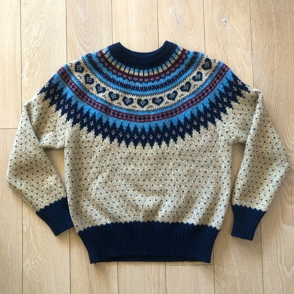 Woolrich Vintage 80s Fair Isle Heart Jacquard Knit Sweater in Oatmeal & Navy
